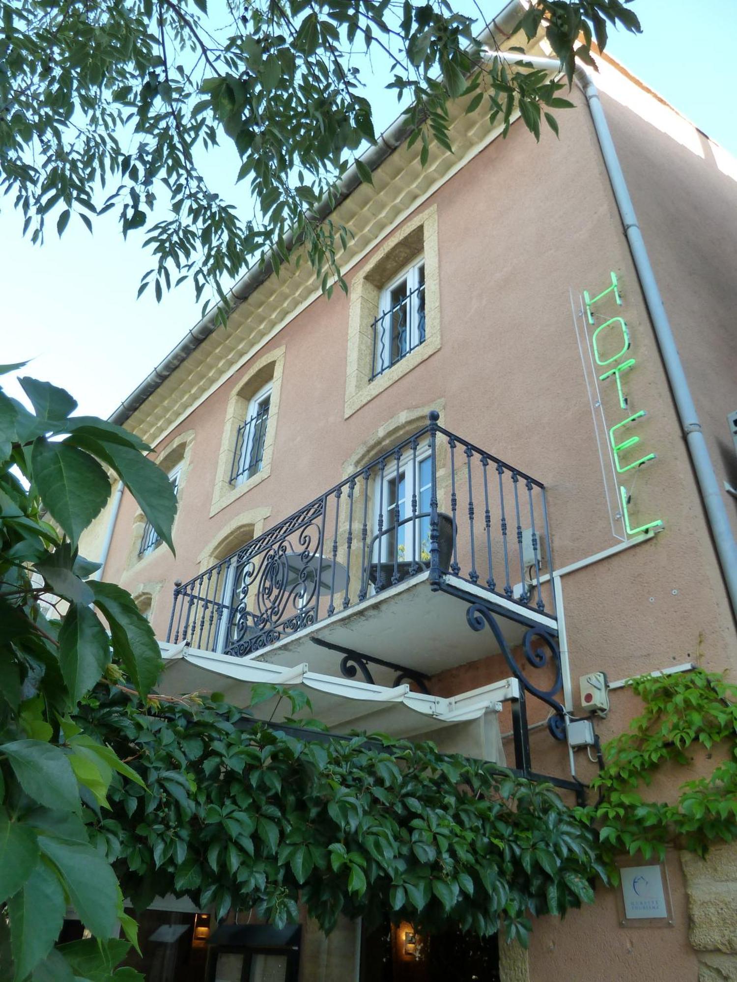 Logis Hotel Restaurant La Farigoule Sainte-Cecile-les-Vignes Exterior photo
